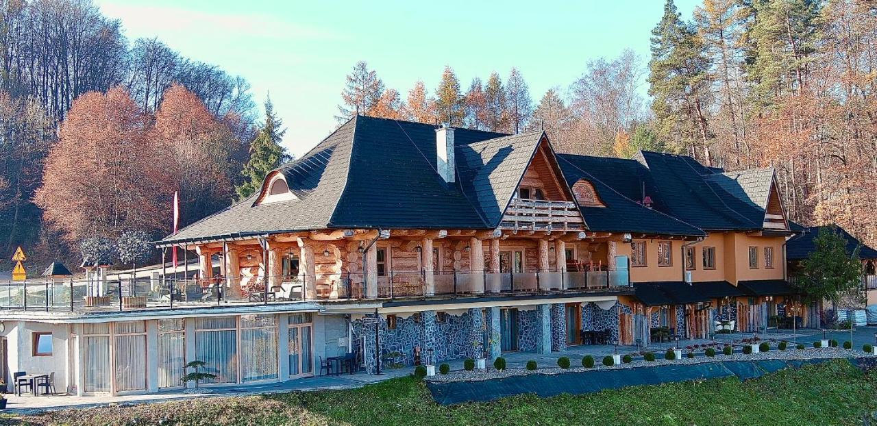 Noclegi - Karczma Solina โซลินา ภายนอก รูปภาพ